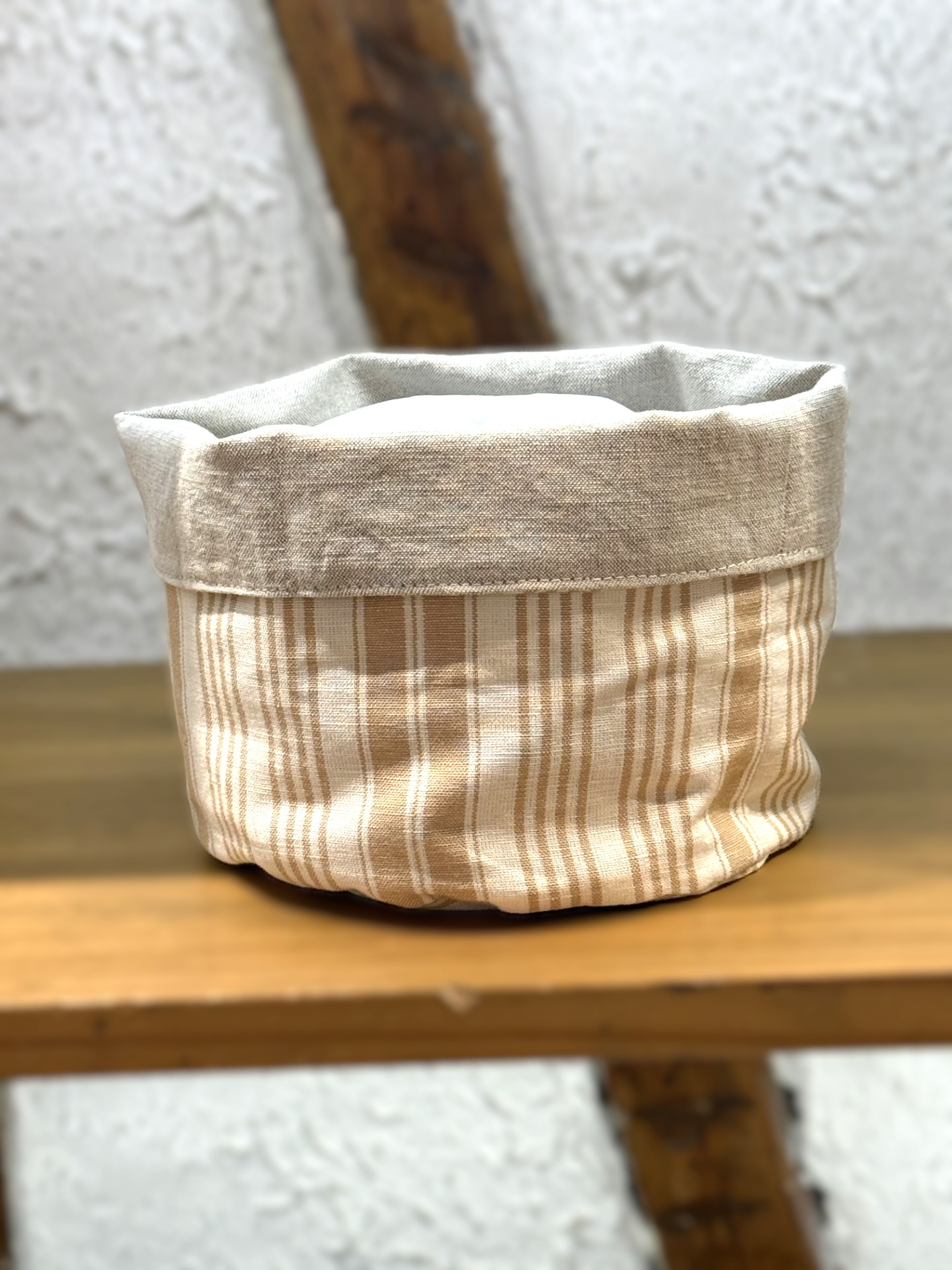 K04 beige liteau corbeille à pain