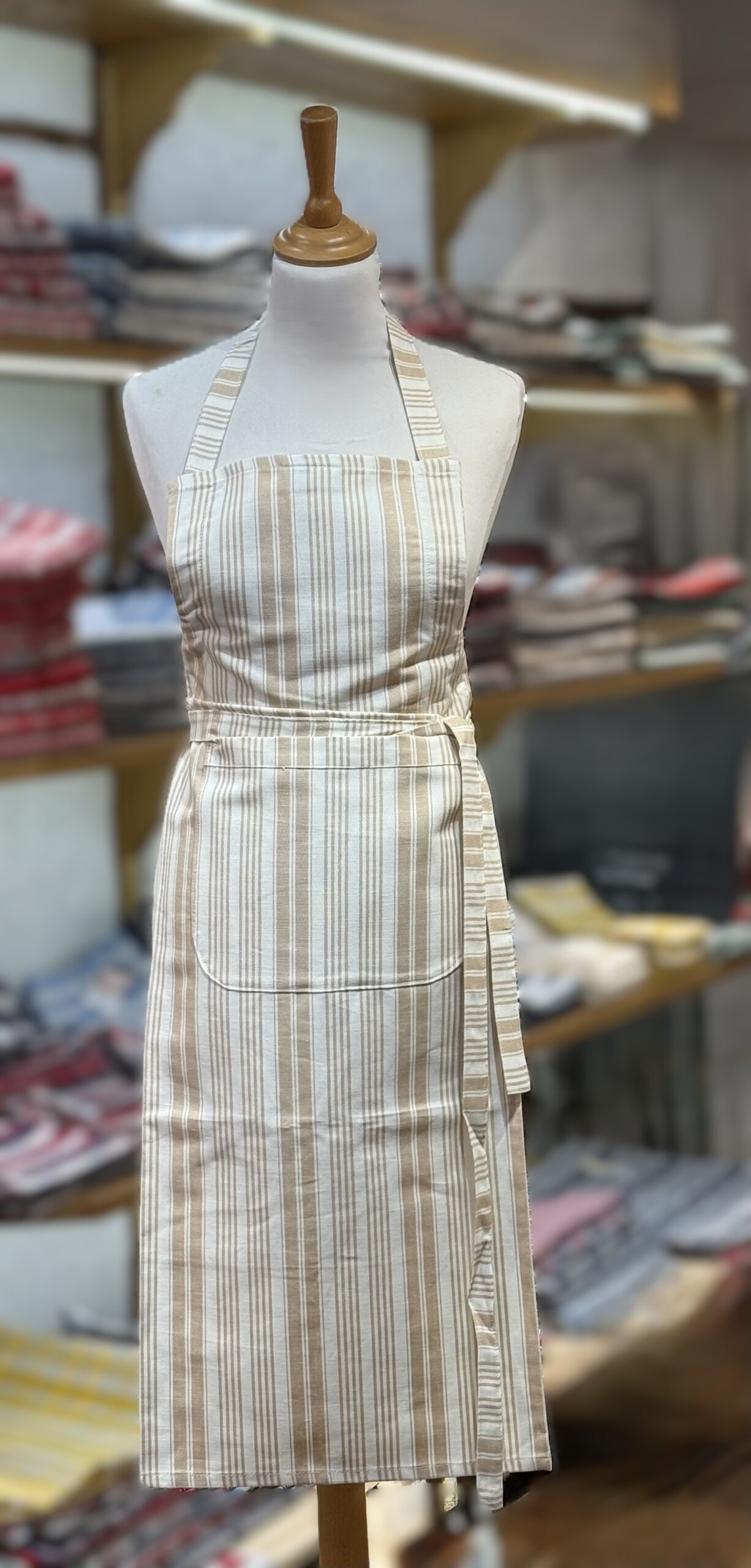 K04 liteau beige tablier bavette